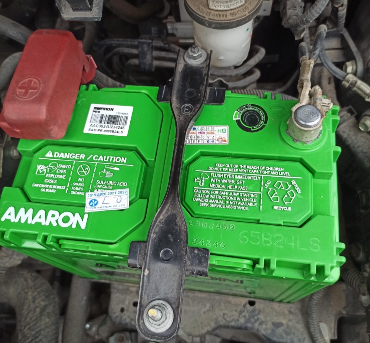 xác định đầu cọc ắc quy